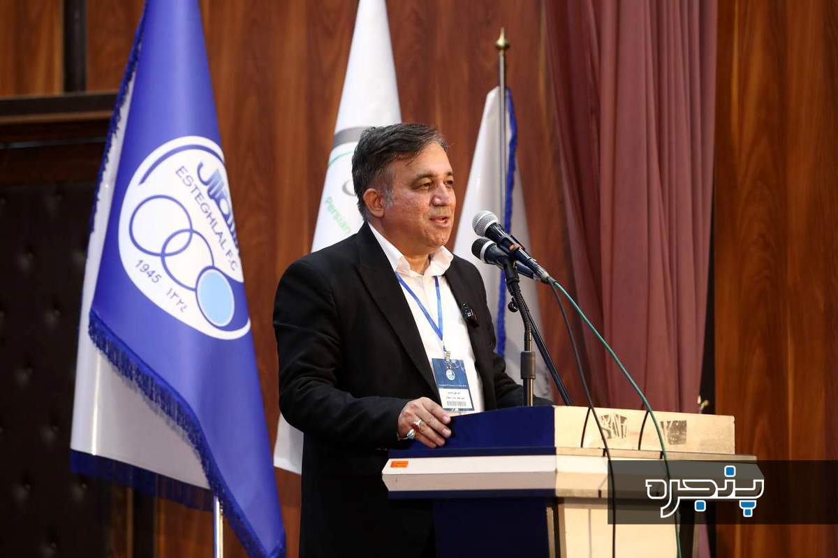 واکنش تند تاجرنیا به لغو بازی استقلال در مشهد: برخی مسئولان کاسه داغ‌تر از آش هستند / در اکباتان بازی می‌کنیم