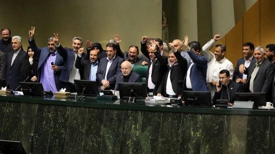 مجلس فردا تصمیم سرنوشت‌ساز در شرایط جنگی می‌گیرد