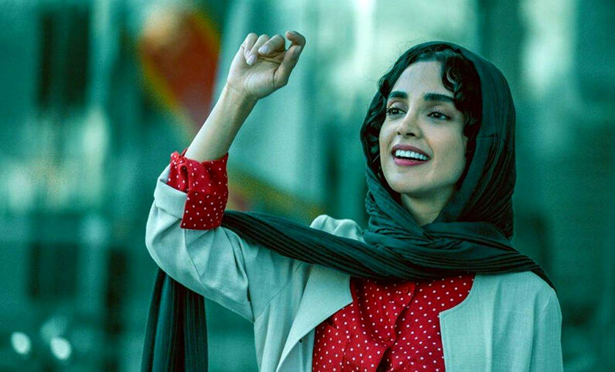 الهه حصاری با تصاویری جنجالی از خود در تعطیلات نوروزی خبرساز شد