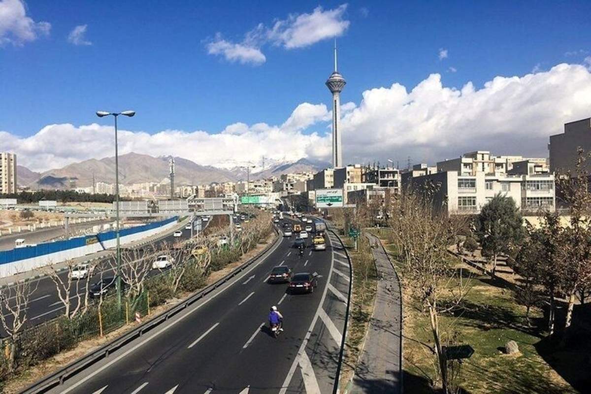 تهران در آسمانی آبی؛ کیفیت هوای پایتخت به وضعیت «پاک» رسید!